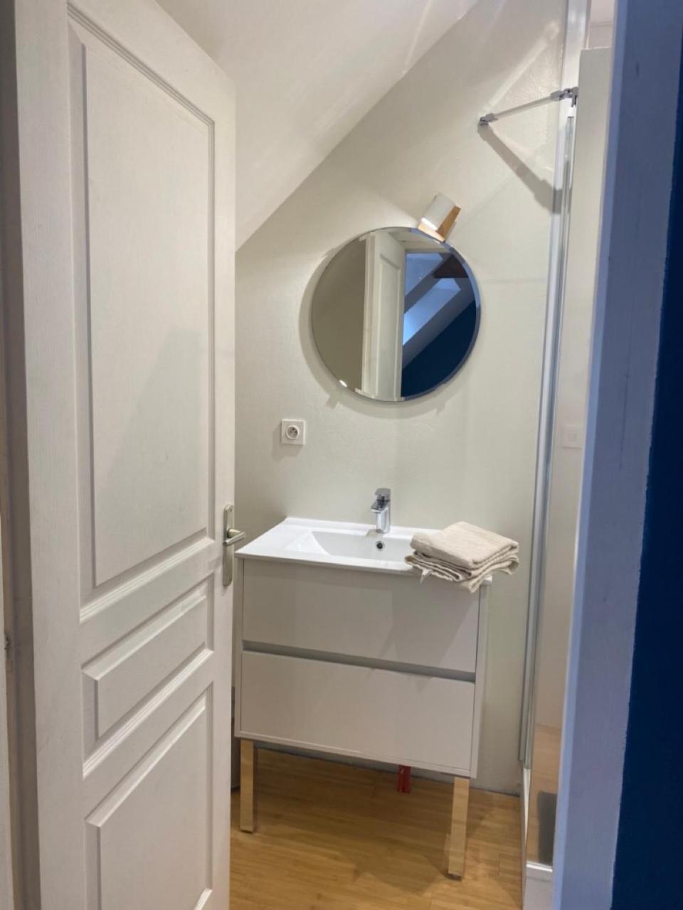 Chambre D'Hote - Verdure En Ville Les Ponts de Ce Bagian luar foto